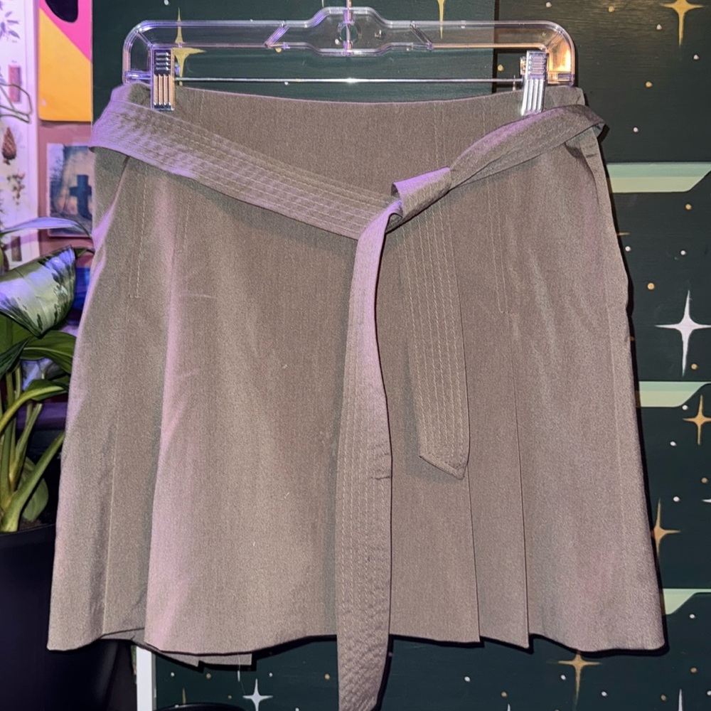 NEW mini skirt